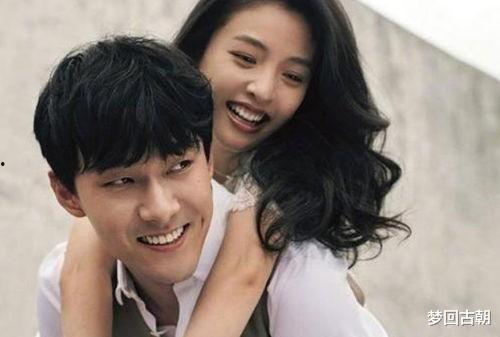 娱乐圈吧吃瓜,揭秘明星幕后故事,吃瓜群众狂欢盛宴 第1张 娱乐圈吧吃瓜,揭秘明星幕后故事,吃瓜群众狂欢盛宴 第1张